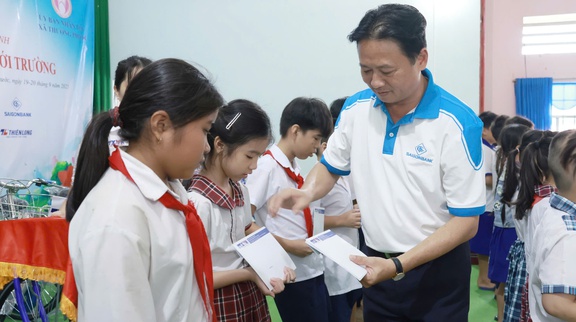 Nâng bước, tiếp sức trẻ em nghèo vùng b…