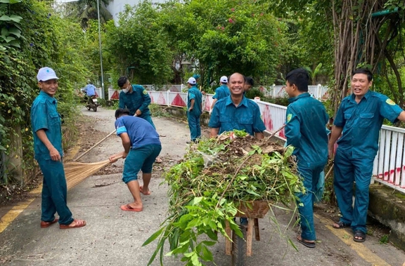 Gần 2.000 người Đồng Nai tổng vệ sinh môi trường phường Bình Phước- Ảnh 2.