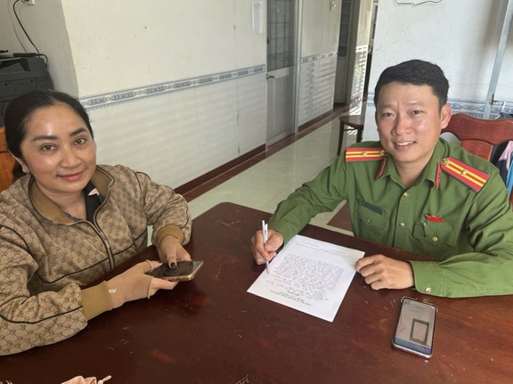 Một phụ nữ ở Cà Mau trả lại 1…