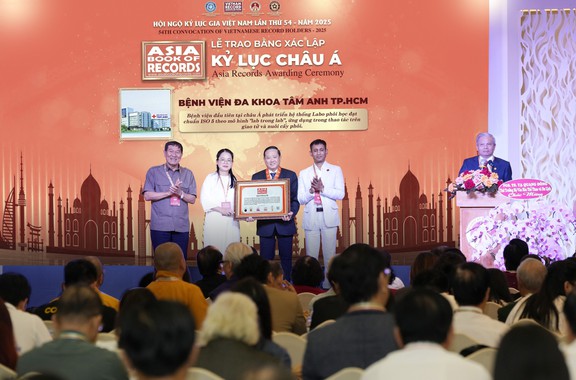 Labo phôi học thụ tinh ống nghiệm của V…