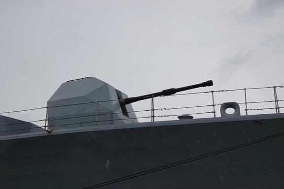 Tàu chiến Anh HMS Richmond cập cảng Sài Gòn - Ảnh 4.