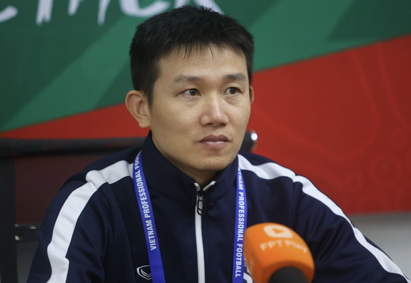 'Cối xay HLV' V-League đã kíc…