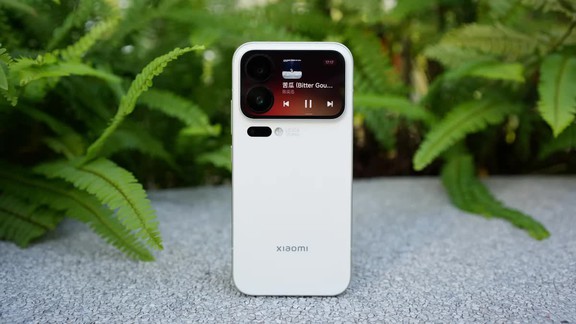 Doanh số Xiaomi 17 lao dốc vì…