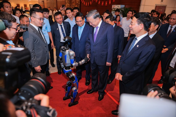Tổng Bí thư Tô Lâm khẳng định khả năng thực hiện điều tưởng chừng không thể - Ảnh 3. Tổng Bí thư Tô Lâm khẳng định khả năng thực hiện điều tưởng chừng không thể - Ảnh 3.