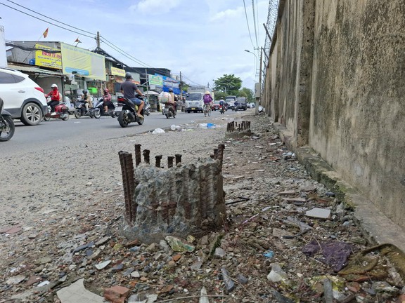'Chông sắt' trên vỉa hè