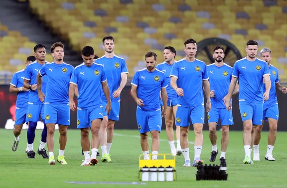 FAM mải đổ ‘lỗi kỹ thuật’, quên lý do bị FIFA xử phạt là giả mạo hồ sơ?- Ảnh 2.