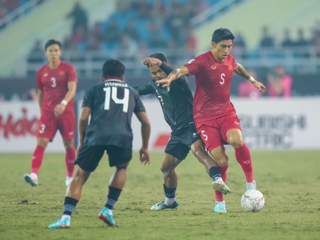 Văn Hậu đủ tuổi khoác áo U.23 Việt Nam dự ASIAD 2022