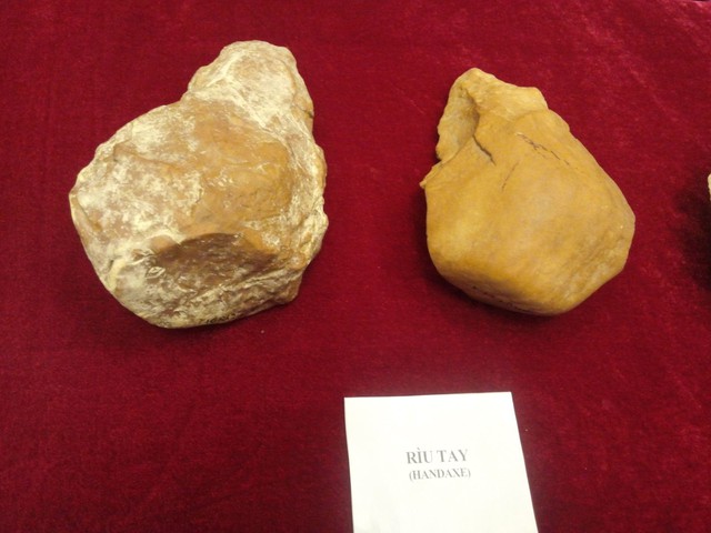 Bộ công cụ đá 800.000 năm tuổi được công nhận bảo vật quốc gia  - Ảnh 1.