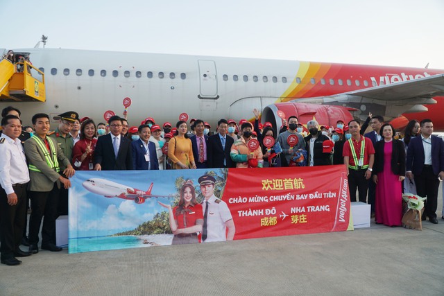 Khánh Hòa đặt mục tiêu đón 4 triệu lượt khách du lịch, doanh thu du lịch đạt 21.000 tỉ đồng năm 2023 - Ảnh 1.