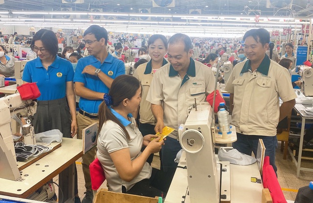 Đồng Nai: Hơn nữa triệu người lao động đi làm trở lại sau Tết - Ảnh 1.