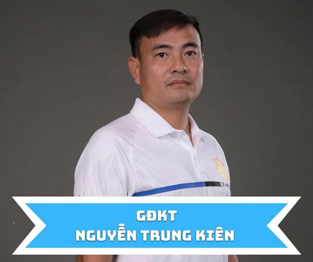 Ngôi sao đắt giá nhất V-League 2005 làm giám đốc kỹ thuật CLB Nam Định - Ảnh 1.
