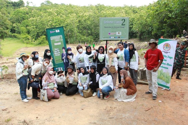 Fan trồng một khu rừng để vinh danh Jin (BTS) - Ảnh 3.