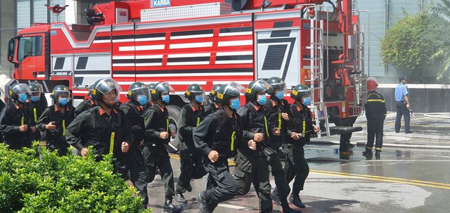 Hơn 3.000 tham gia diễn tập chữa cháy quy mô lớn ở Quảng Ninh  - Ảnh 1.