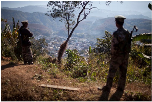Trại dành cho người di tản ở Myanmar bị quân đội tấn công, 29 người chết? - Ảnh 1.