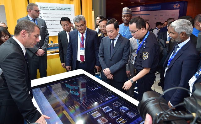 Hải quan ti&ecirc;n phong chuyển đổi số để ph&ograve;ng chống bu&ocirc;n lậu, chống thất thu thuế - Ảnh 1.