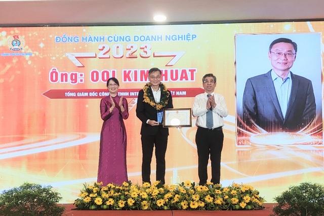 TP.HCM vinh danh 23 doanh nghiệp chăm lo tốt đời sống lao động - Ảnh 2.