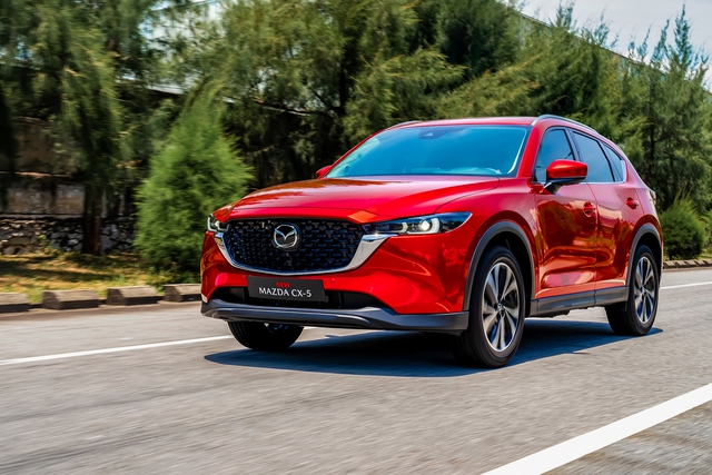 Các mẫu SUV Mazda cao cấp cho khách hàng yêu thích xe gầm cao đa dụng - Ảnh 1.