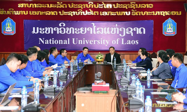 Khơi dậy khát vọng trong sinh viên Việt Nam tại ĐH Quốc gia Lào - Ảnh 1.