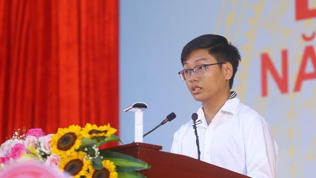 Người đạt điểm cao nhất đoàn Việt Nam thi quốc tế môn hóa chọn học sư phạm - Ảnh 1.
