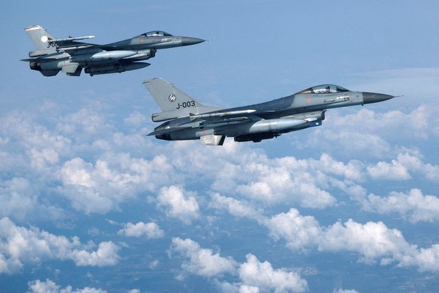 Chiến sự ngày 595: Đan Mạch, Hà Lan và Mỹ sẽ giúp Ukraine xây dựng không quân - Ảnh 1.