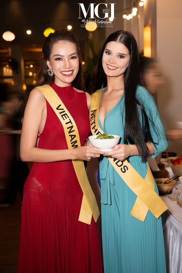 Thí sinh Miss Grand International 2023 sợ tăng cân vì trót mê đồ ăn Việt   - Ảnh 3.