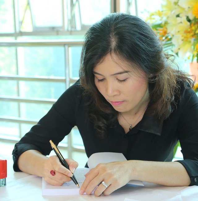Bà Nguyễn Phương Hằng đòi bồi thường đến 500 tỉ đồng - Ảnh 1.