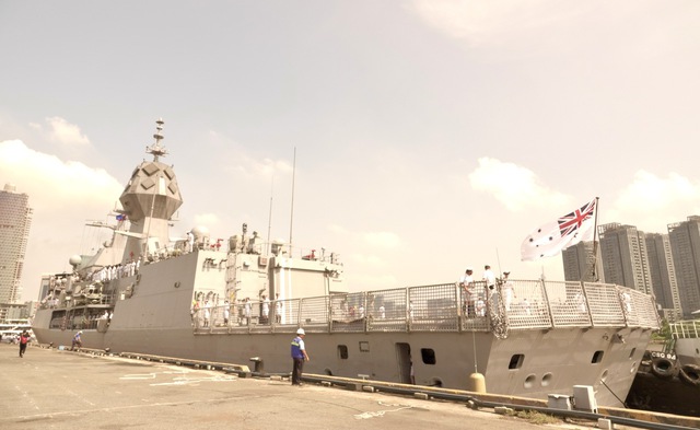 Tàu HMAS Toowoomba ‘tái ngộ’ cảng Sài Gòn - Ảnh 5.