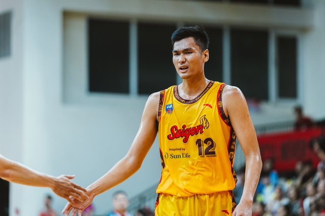 Tôn vinh các gương mặt xuất sắc của giải bóng rổ chuyên nghiệp Việt Nam VBA 2023 - Ảnh 1.