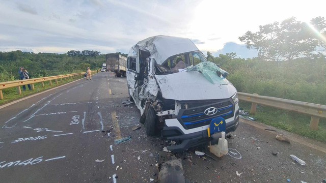 Đắk Lắk: Khởi tố tài xế xe tải liên quan vụ tai nạn 13 người thương vong - Ảnh 1.
