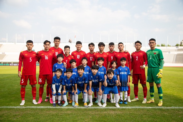 U.18 Việt Nam thua ngược đáng tiếc trước U.18 Ukraine, màn trình diễn đáng khen - Ảnh 3.