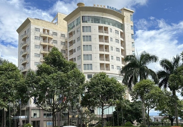 Nguyên tổng giám đốc doanh nghiệp cao su lớn nhất ở Đắk Lắk bị khởi tố - Ảnh 1. Nguyên tổng giám đốc doanh nghiệp cao su lớn nhất ở Đắk Lắk bị khởi tố - Ảnh 1.