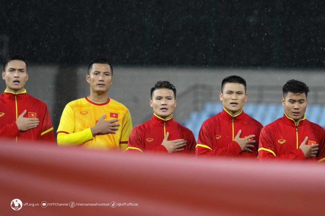 Quang Hải vắng trận gặp Hàn Quốc, đội tuyển Việt Nam được ông Troussier cho xả hơi - Ảnh 1.