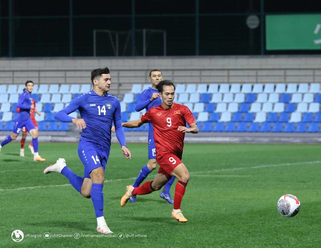HLV Troussier và hàng công 0 bàn thắng của đội tuyển Việt Nam - Ảnh 3.