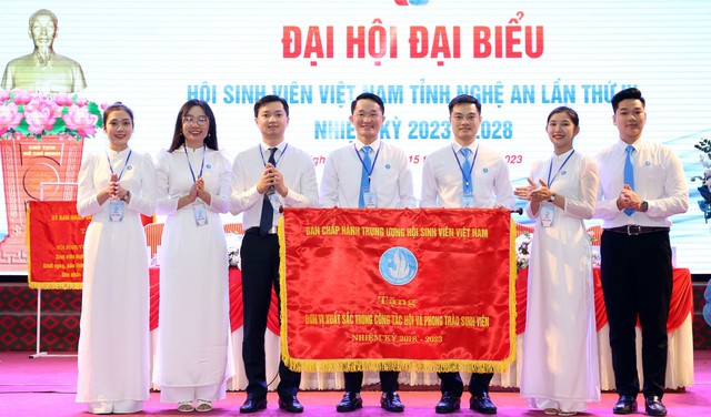 'Hội sinh viên phải là người bạn gần gũi, cầu nối của mọi sinh viên' - Ảnh 2.