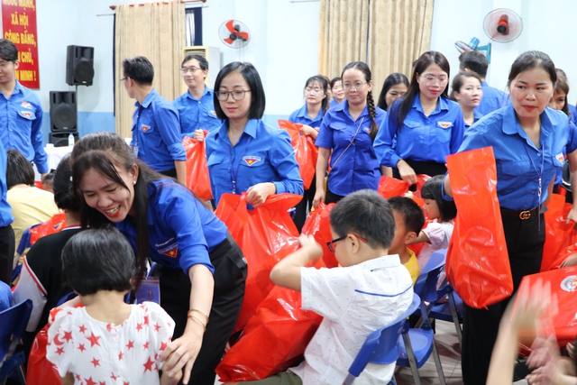 Thí sinh tranh tài sôi nổi tại hội thi Bí thư Đoàn cơ sở giỏi toàn quốc - Ảnh 1.