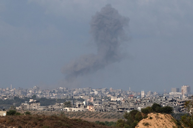 Số người chết ở Gaza trong xung đột Hamas-Israel tăng, Iran cảnh báo Israel - Ảnh 1.