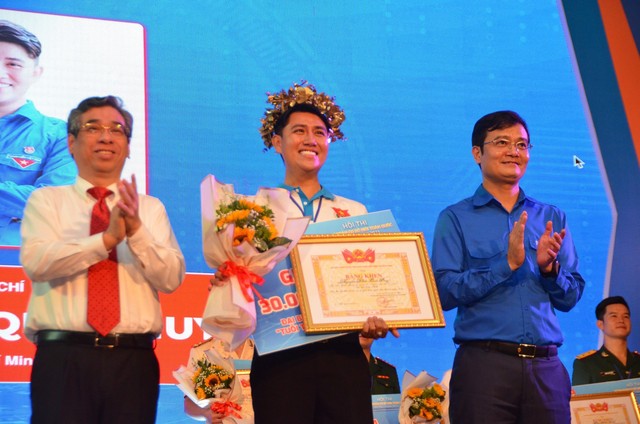 Nguyễn Khắc Quốc Huy giành giải nhất Hội thi Bí thư Đoàn cơ sở giỏi toàn quốc - Ảnh 1.