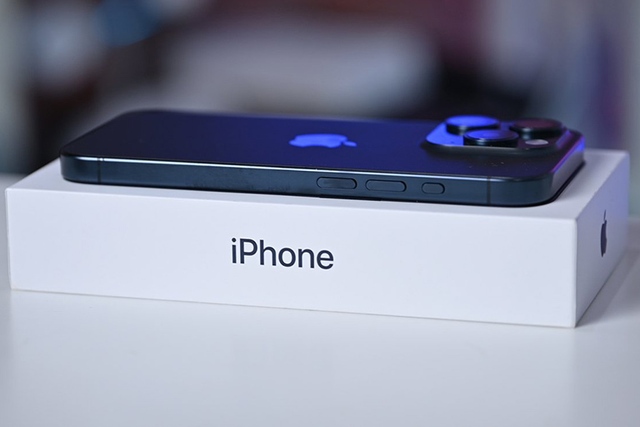 Apple sẽ cập nhật iPhone tại cửa hàng mà không cần mở hộp - Ảnh 1.