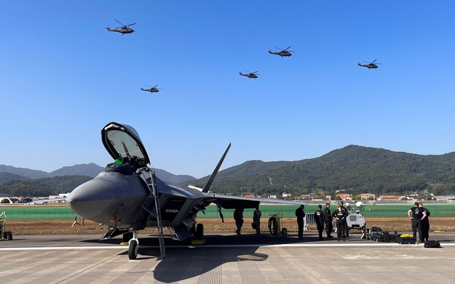 Hàn Quốc khai mạc triển lãm quốc phòng lớn kỷ lục, thúc đẩy xuất khẩu vũ khí - Ảnh 3.