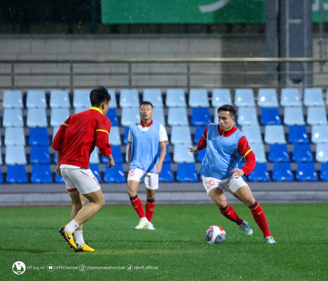 Giao hữu, đội tuyển Việt Nam 0-0 Hàn Quốc: Trận đấu quá khó của ông Troussier - Ảnh 2.