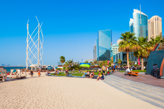 Trải nghiệm mua sắm và ẩm thực ven biển tại Dubai