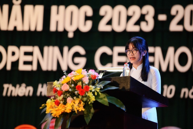 Giám đốc Đại học Huế nhắn nhủ tân sinh viên hãy bắt đầu bằng sự tử tế - Ảnh 3. Giám đốc Đại học Huế nhắn nhủ tân sinh viên hãy bắt đầu bằng sự tử tế - Ảnh 3.