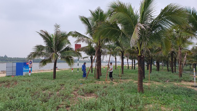 Dự báo ảnh hưởng bão số 5, người dân Quảng Bình lên phương án phòng chống - Ảnh 2.