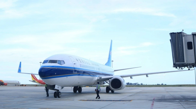 Hãng hàng không lớn nhất Trung Quốc mở đường bay hằng ngày đến Khánh Hòa - Ảnh 1.