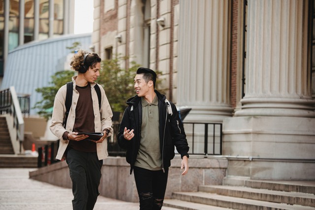 Lý do Úc và Canada là những điểm đến được du học sinh yêu thích - Ảnh 1. Lý do Úc và Canada là những điểm đến được du học sinh yêu thích - Ảnh 1.
