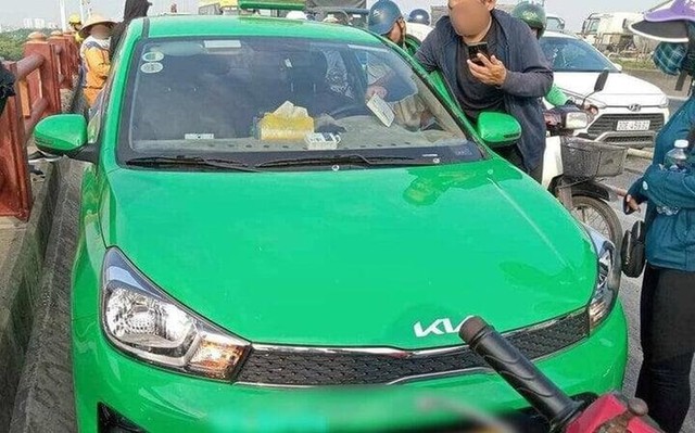 Tìm thấy thi thể tài xế taxi nhảy cầu tự tử sau khi giết người tình - Ảnh 2.