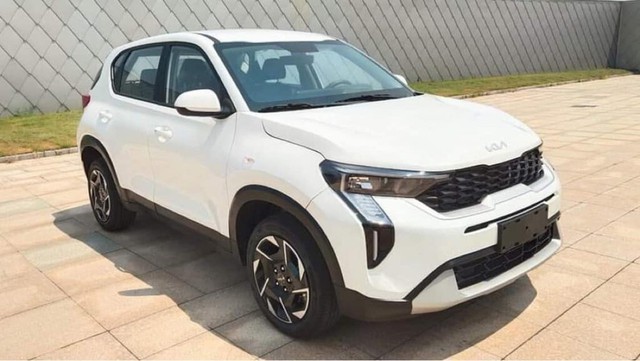 Bắt gặp Kia Sonet 2024 với ngoại hình mới, giá hơn 500 triệu đồng - Ảnh 1. Bắt gặp Kia Sonet 2024 với ngoại hình mới, giá hơn 500 triệu đồng - Ảnh 1.
