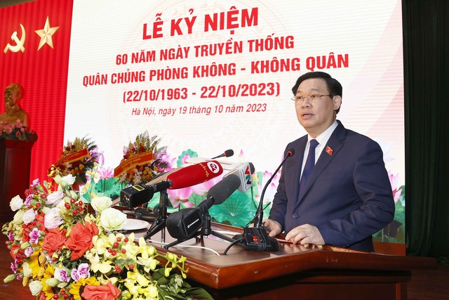 Chủ tịch QH Vương Đình Huệ dự kỷ niệm 60 năm Ngày truyền thống Quân chủng Phòngkhông-Khôngquân - Ảnh 4.