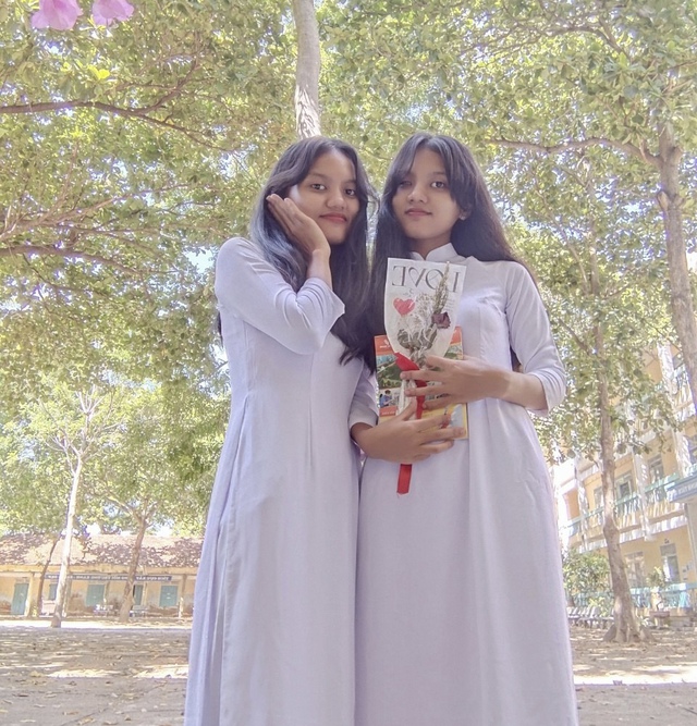 2 chị em sinh đôi vào ĐH: ‘Buổi tối thường ăn mì tôm’ - Ảnh 4. 2 chị em sinh đôi vào ĐH: ‘Buổi tối thường ăn mì tôm’ - Ảnh 4.