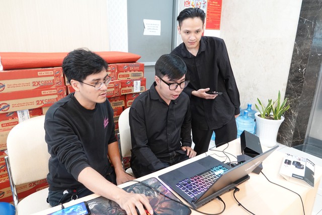 Những khoảnh khắc đáng nhớ tại giải Liên Quân Mobile Báo Thanh Niên mở rộng - Ảnh 9. Những khoảnh khắc đáng nhớ tại giải Liên Quân Mobile Báo Thanh Niên mở rộng - Ảnh 9.